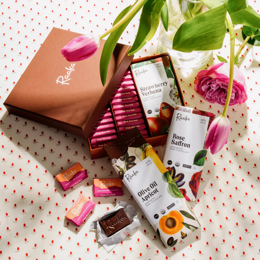 Bites & Bars Signature Gift Box - Bright Complete Box Assortment